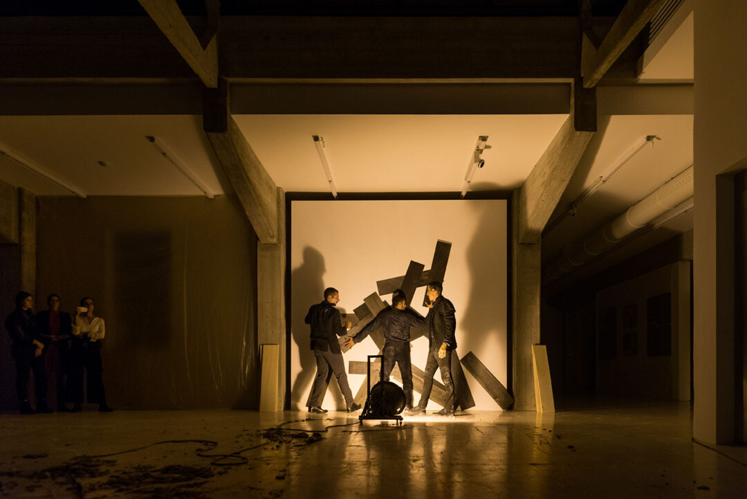 Dimitris Papaioannou’s Sisyphus/Trans/Form. © Julian Mommert