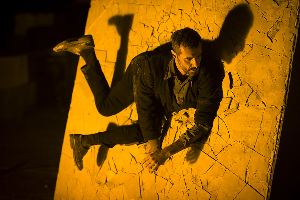 Dimitris Papaioannou’s Sisyphus/Trans/Form. © Julian Mommert