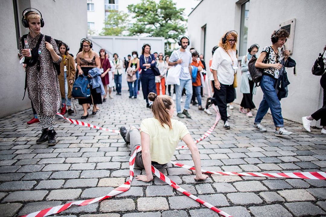 Eliška Brtnická in Hang Out. © Vojtěch Brtnický